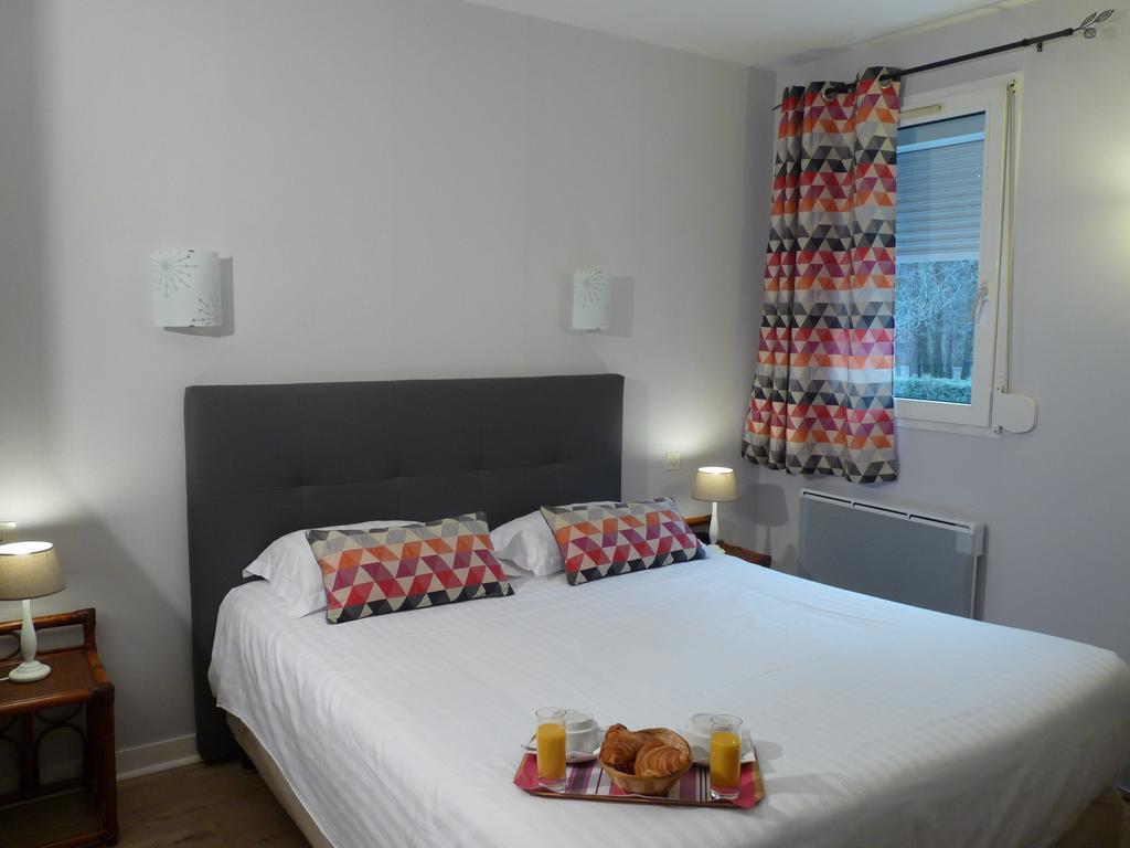 Ariane Hotel Joué-lés-Tours Luaran gambar