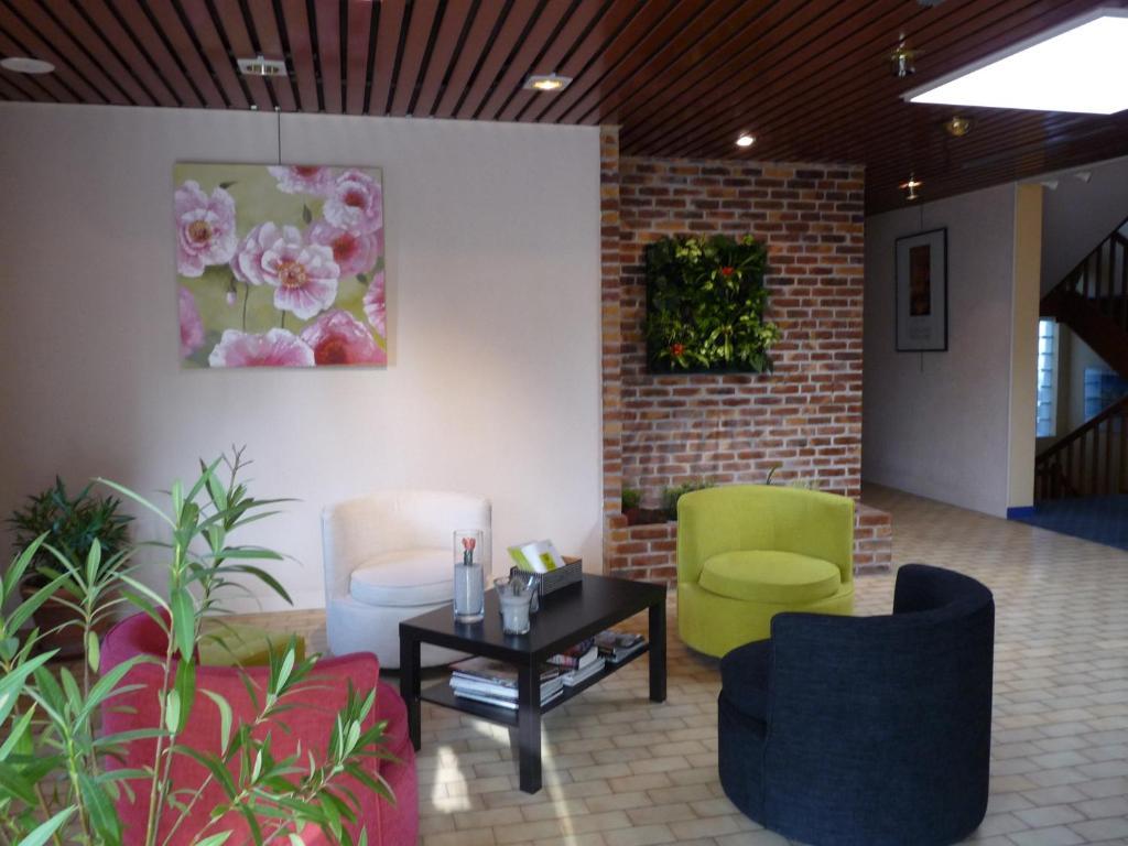 Ariane Hotel Joué-lés-Tours Luaran gambar